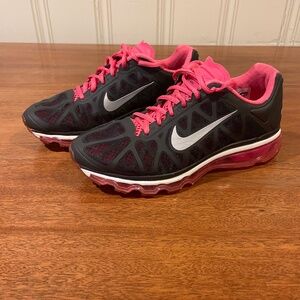 Women's Nike Air Max Running Sneakers Size 7.5 Black & Hot Pink